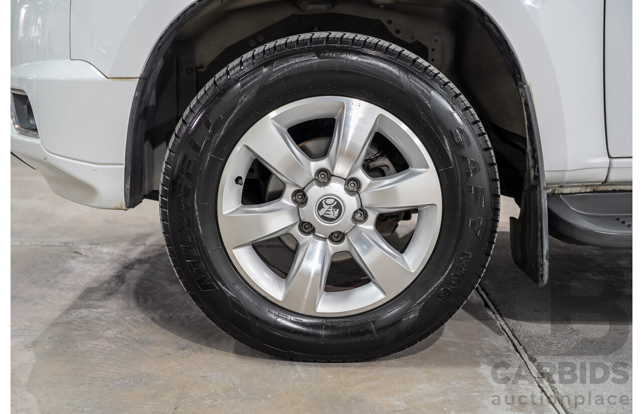 08/2014 Holden Colorado 7 LTZ (4x4) RG MY14 4D Wagon White Turbo Diesel 2.8L - 7 Seater