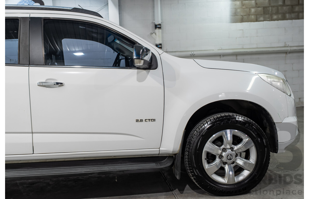 08/2014 Holden Colorado 7 LTZ (4x4) RG MY14 4D Wagon White Turbo Diesel 2.8L - 7 Seater