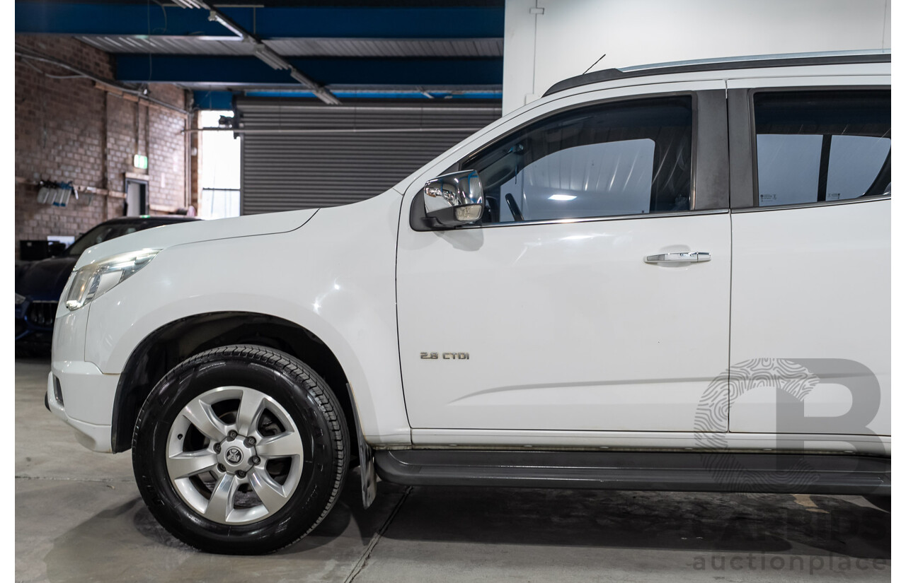 08/2014 Holden Colorado 7 LTZ (4x4) RG MY14 4D Wagon White Turbo Diesel 2.8L - 7 Seater