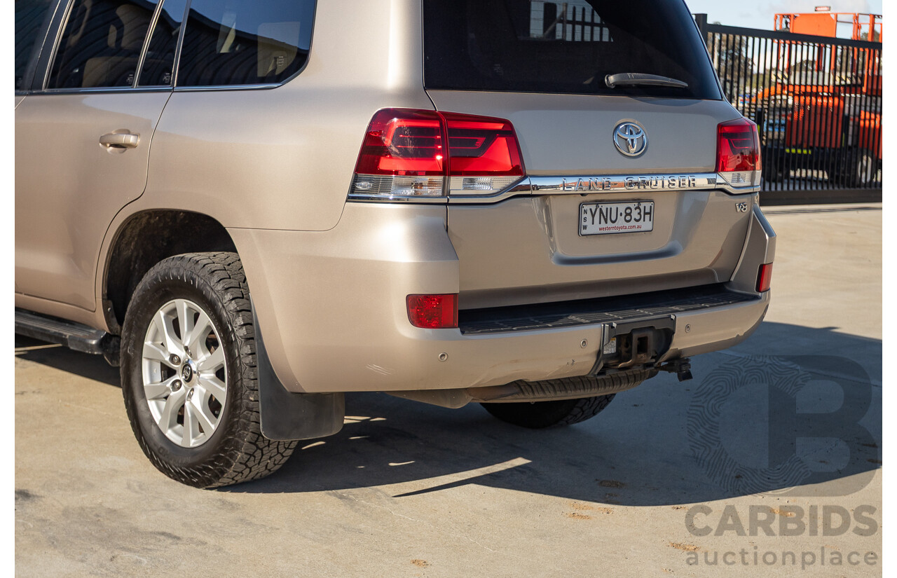11/2016 Toyota Landcruiser VX (4x4) VDJ200R MY16 4D Wagon Sonora Gold Metallic 4.5L