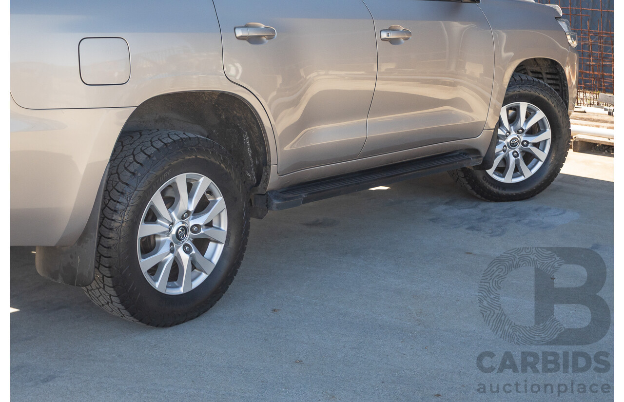 11/2016 Toyota Landcruiser VX (4x4) VDJ200R MY16 4D Wagon Sonora Gold Metallic 4.5L