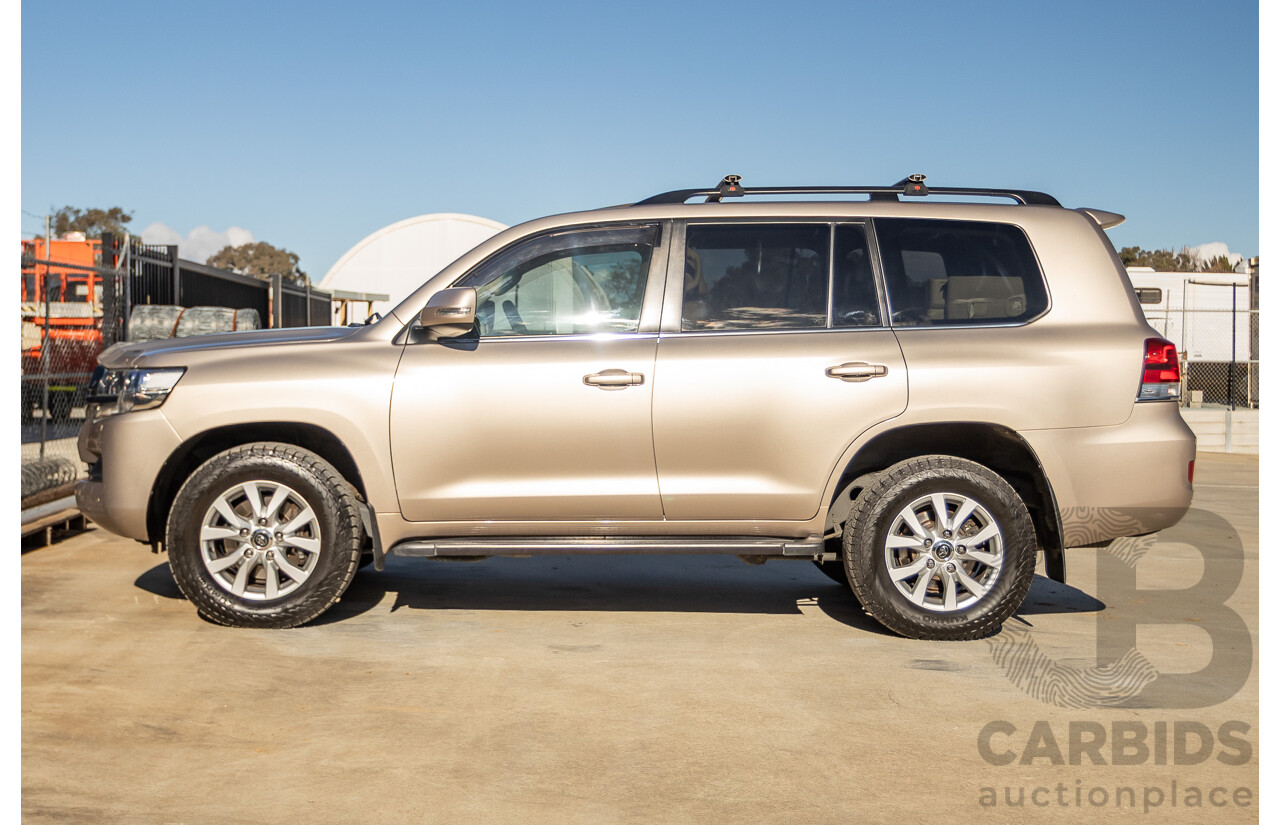 11/2016 Toyota Landcruiser VX (4x4) VDJ200R MY16 4D Wagon Sonora Gold Metallic 4.5L