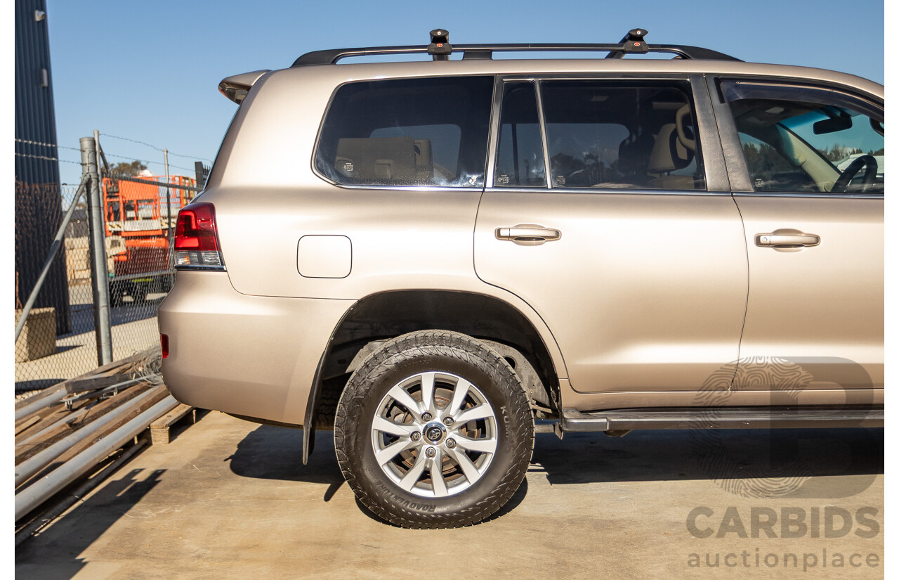 11/2016 Toyota Landcruiser VX (4x4) VDJ200R MY16 4D Wagon Sonora Gold Metallic 4.5L