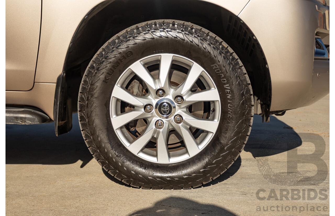 11/2016 Toyota Landcruiser VX (4x4) VDJ200R MY16 4D Wagon Sonora Gold Metallic 4.5L