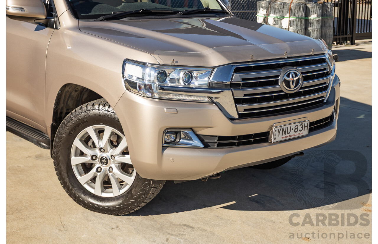 11/2016 Toyota Landcruiser VX (4x4) VDJ200R MY16 4D Wagon Sonora Gold Metallic 4.5L