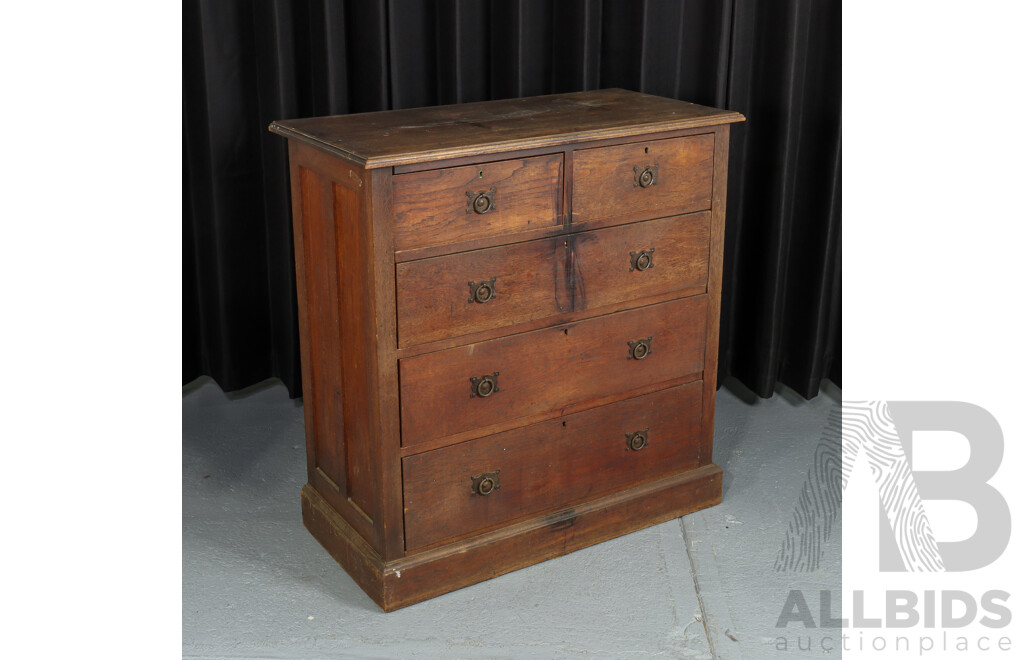 Arts and Crafts Oak Chest