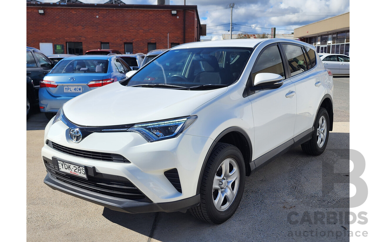 01/2016 Toyota Rav4 GX (2wd) ZSA42R 4d Wagon White 2.0L
