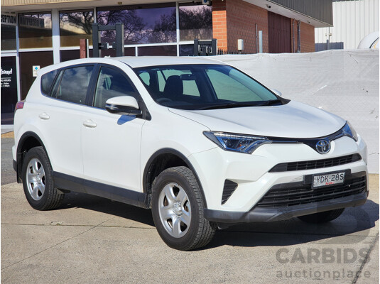 01/2016 Toyota Rav4 GX (2wd) ZSA42R 4d Wagon White 2.0L