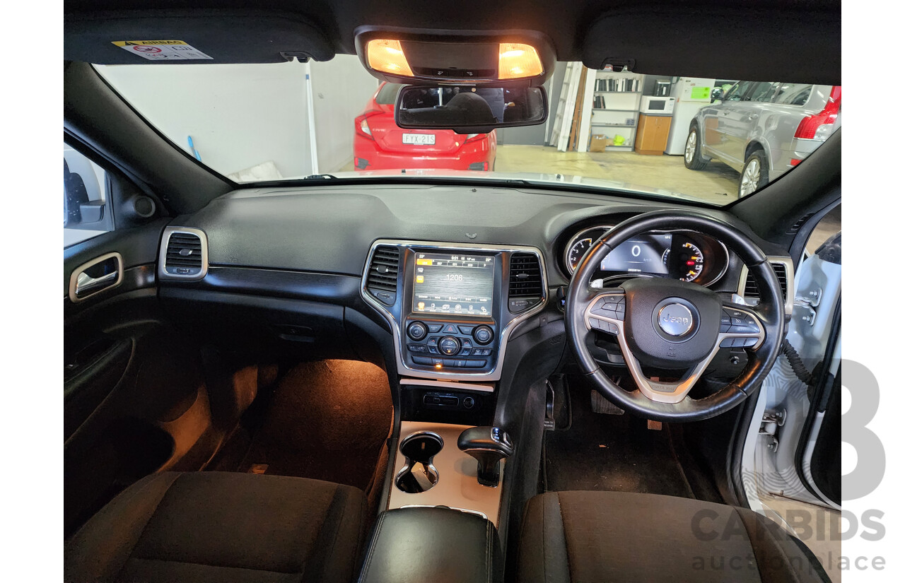 08/2014 Jeep Grand Cherokee Laredo (4x4) WK MY14 4d Wagon White 3.0L