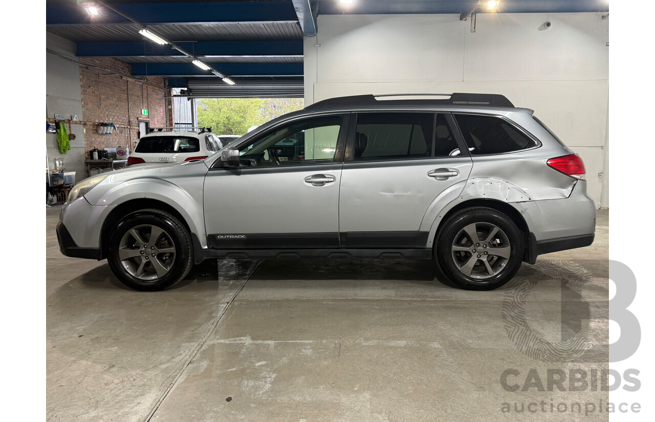 11/2013 Subaru Outback 2.5i MY13 4d Wagon Silver 2.5L