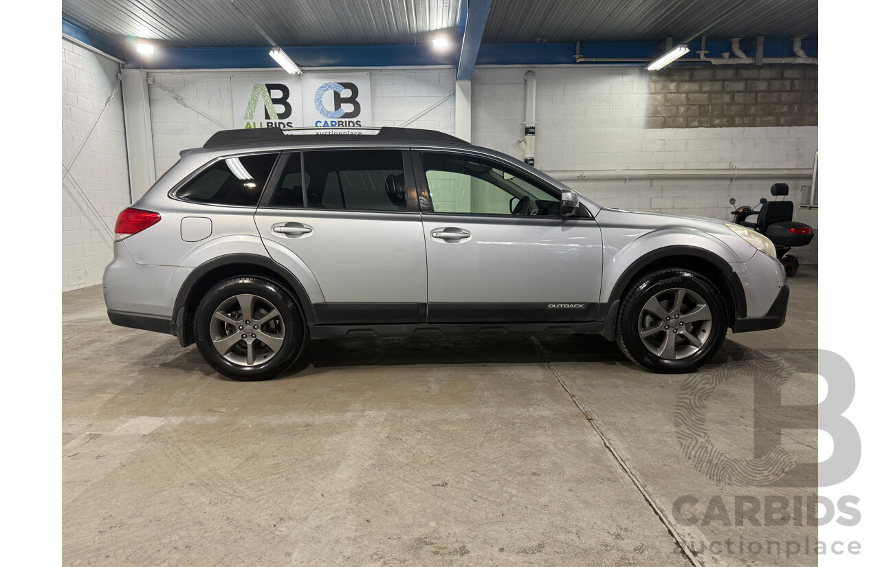 11/2013 Subaru Outback 2.5i MY13 4d Wagon Silver 2.5L