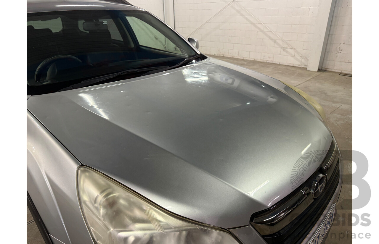 11/2013 Subaru Outback 2.5i MY13 4d Wagon Silver 2.5L