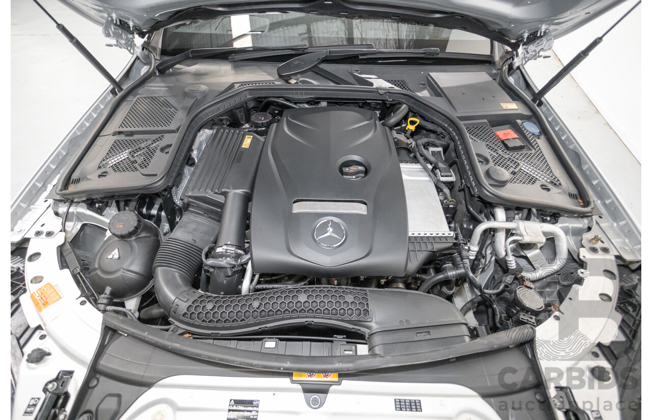 01/2015 Mercedes-Benz C250 (RWD) W205 4D Sedan Iridium Silver Metallic Turbo 2.0L