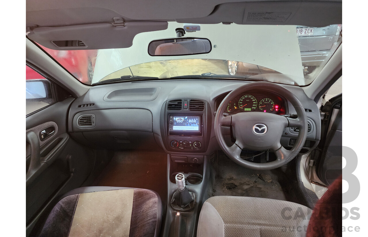 06/2000 Mazda 323 Astina  5d Hatchback Gold 1.6L