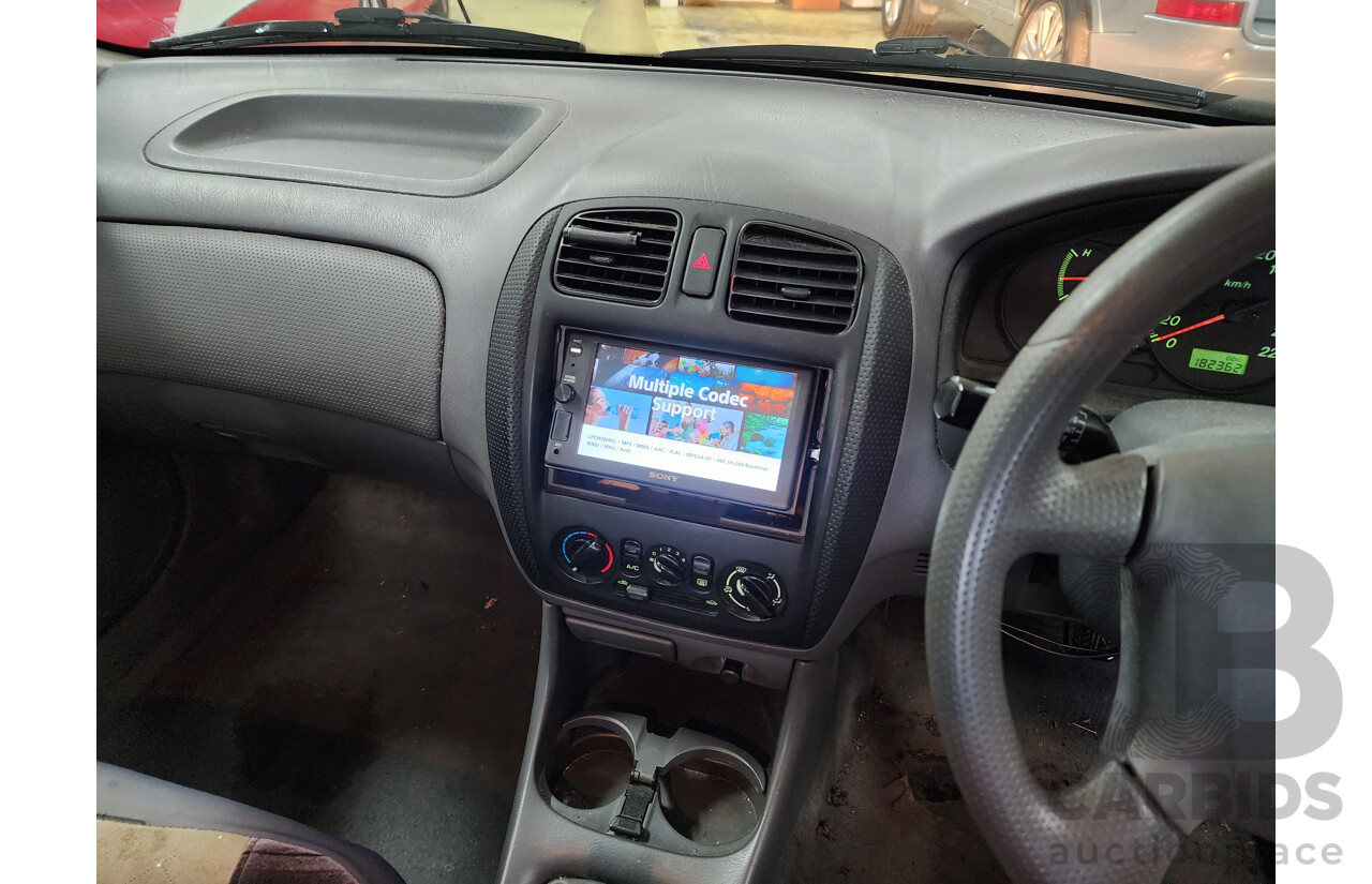 06/2000 Mazda 323 Astina  5d Hatchback Gold 1.6L