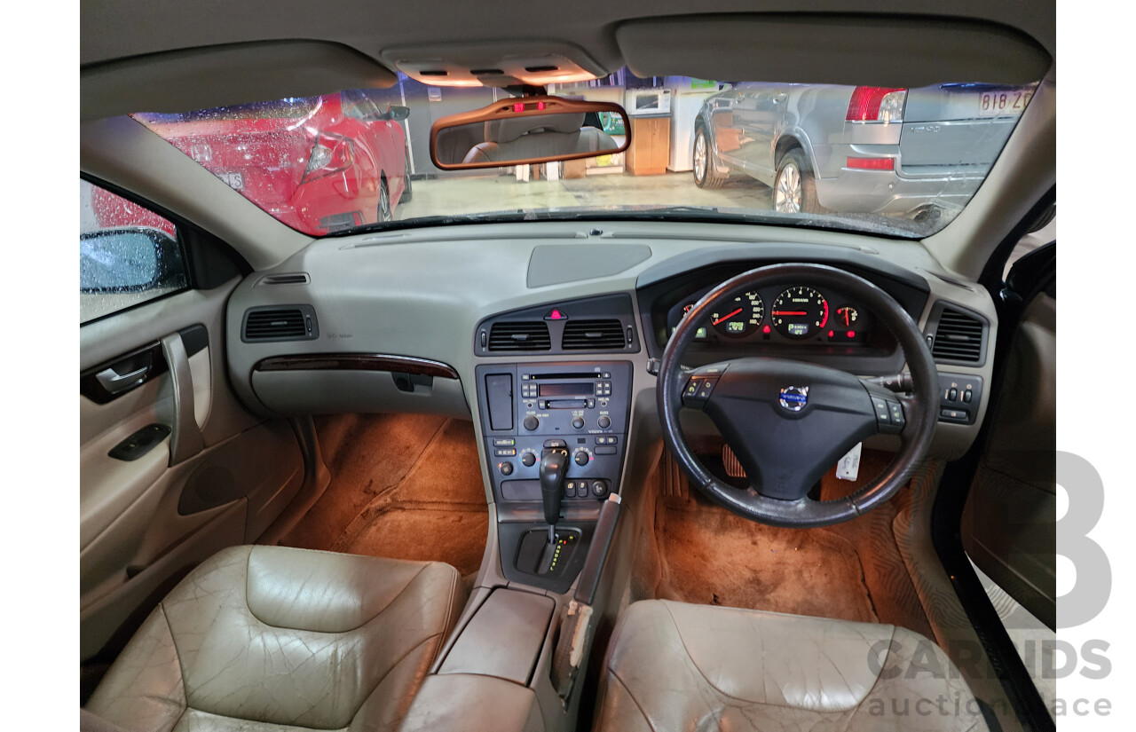 07/2002 Volvo S60 2.4 20V SE  4d Sedan Green 2.4L