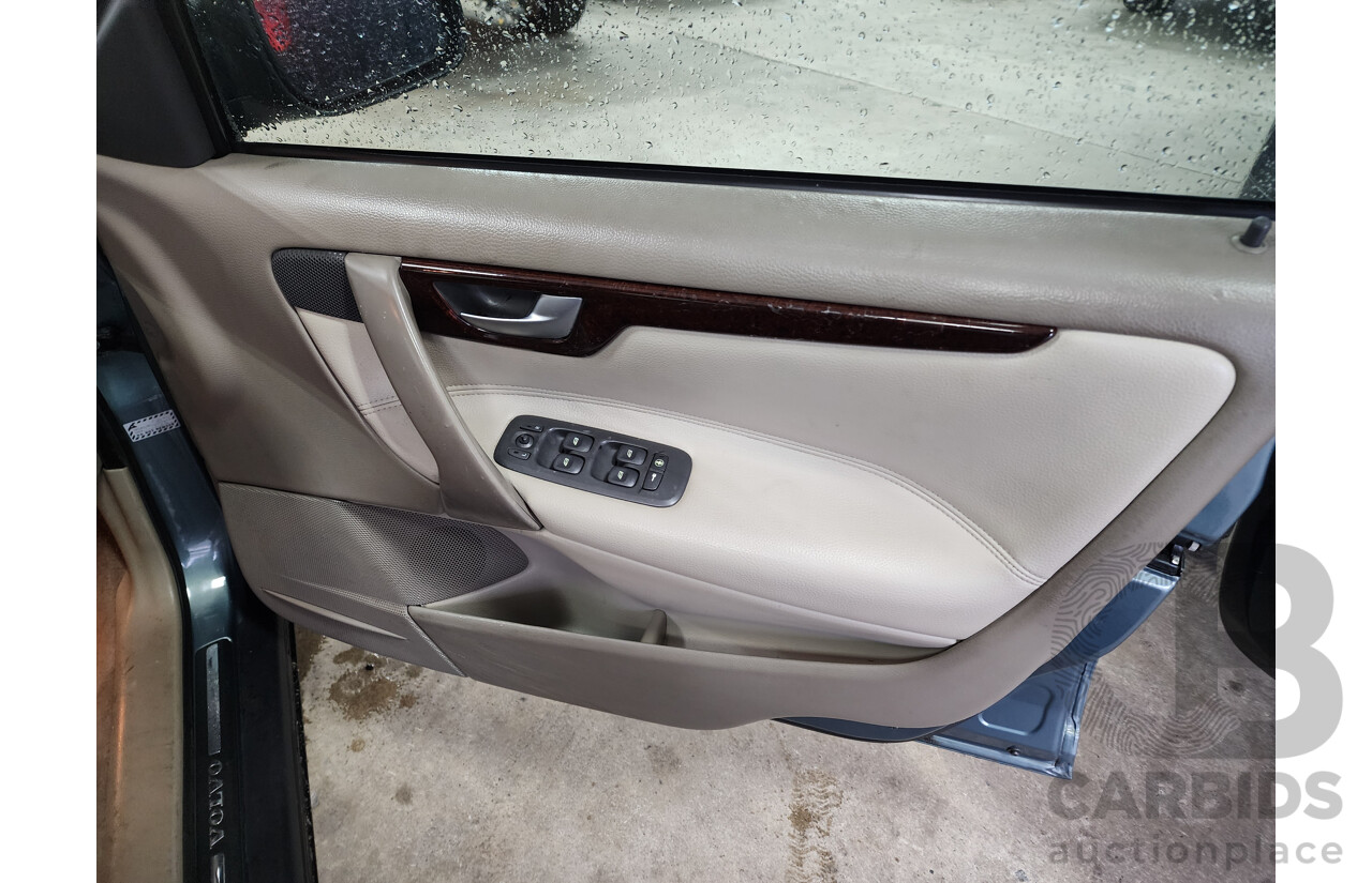 07/2002 Volvo S60 2.4 20V SE  4d Sedan Green 2.4L