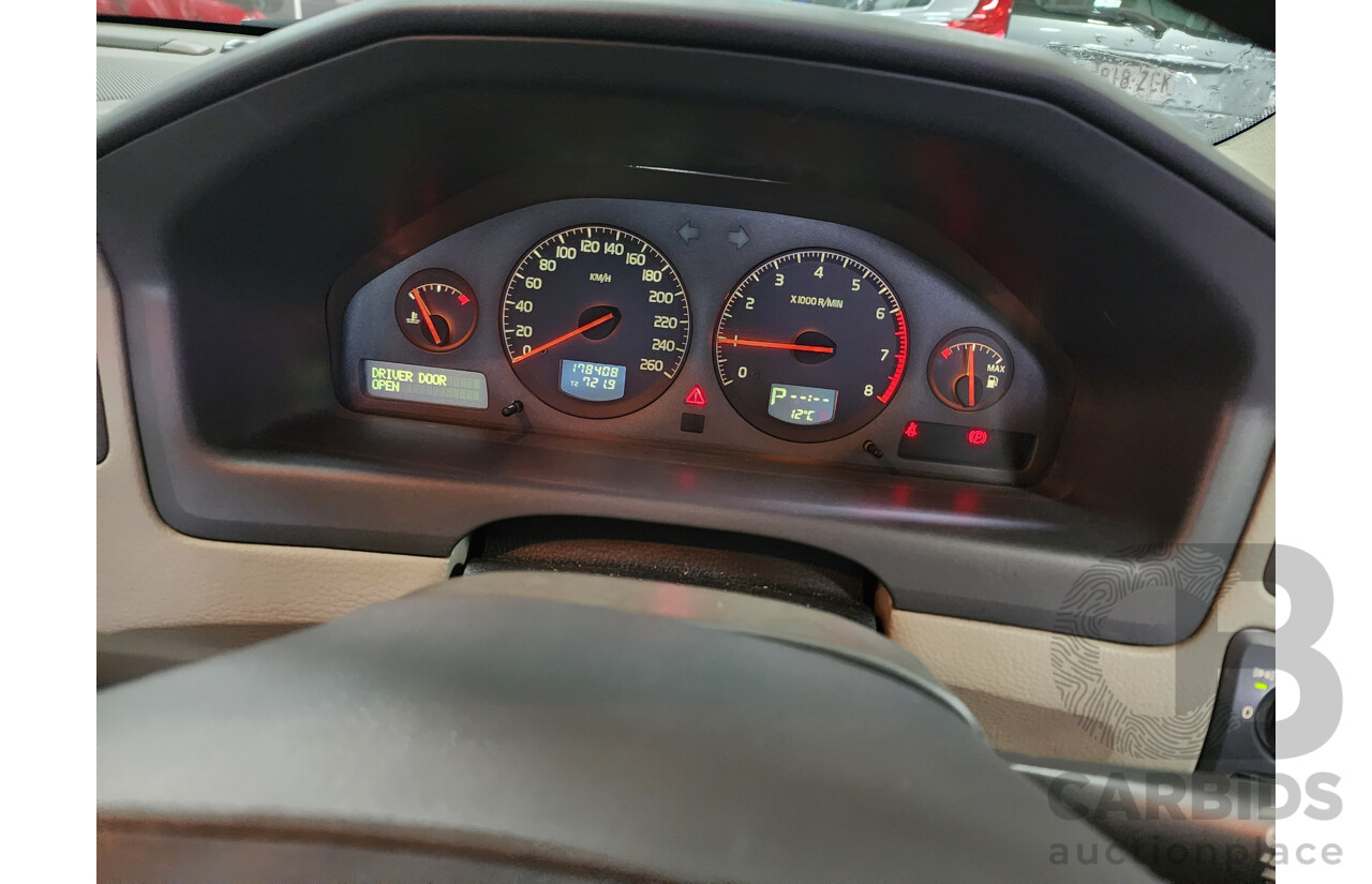 07/2002 Volvo S60 2.4 20V SE  4d Sedan Green 2.4L