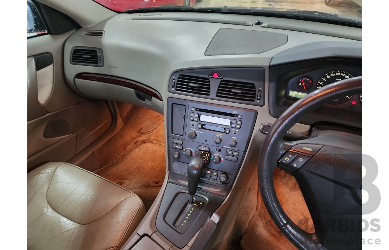 07/2002 Volvo S60 2.4 20V SE  4d Sedan Green 2.4L