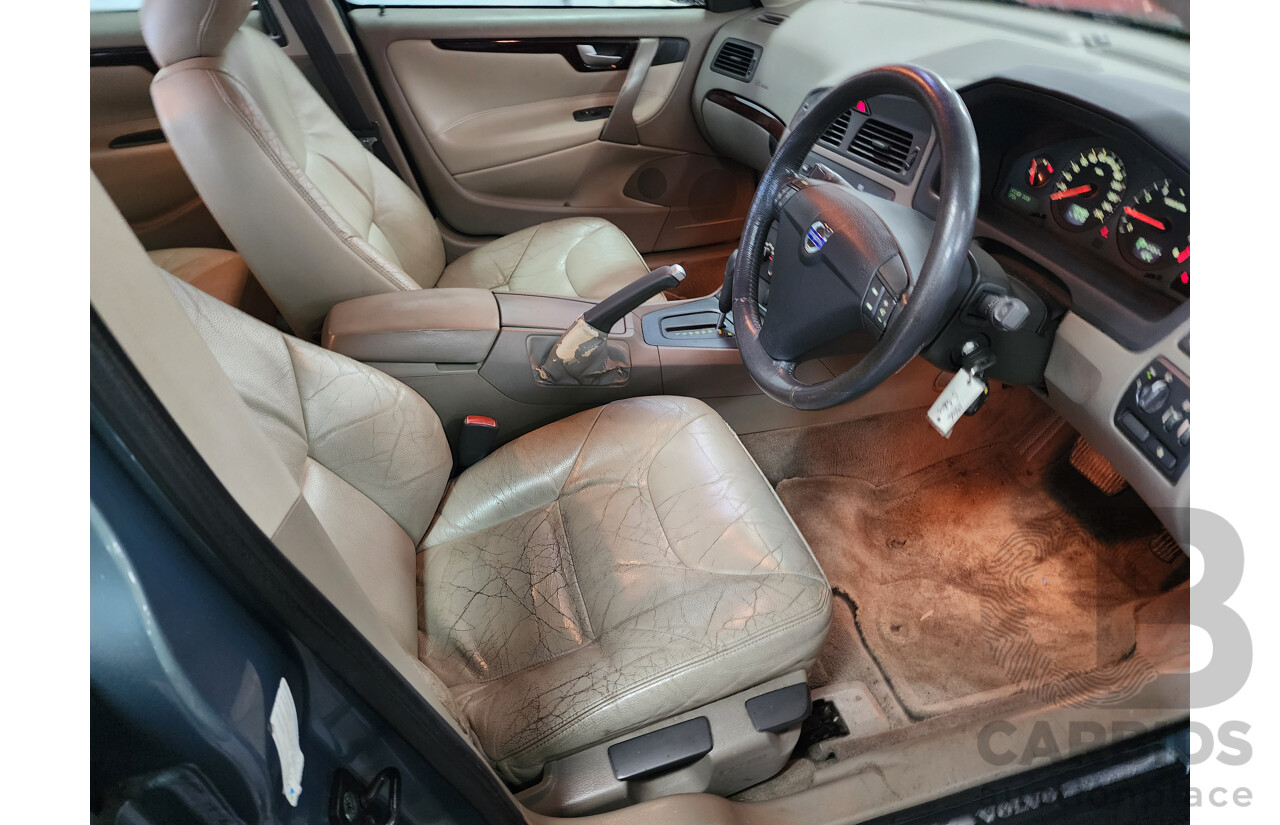 07/2002 Volvo S60 2.4 20V SE  4d Sedan Green 2.4L