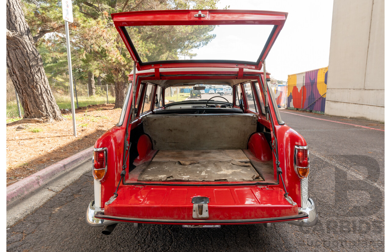 01/1958 Holden FC Special Station Sedan 4d Wagon Red / White 202ci 3.3L