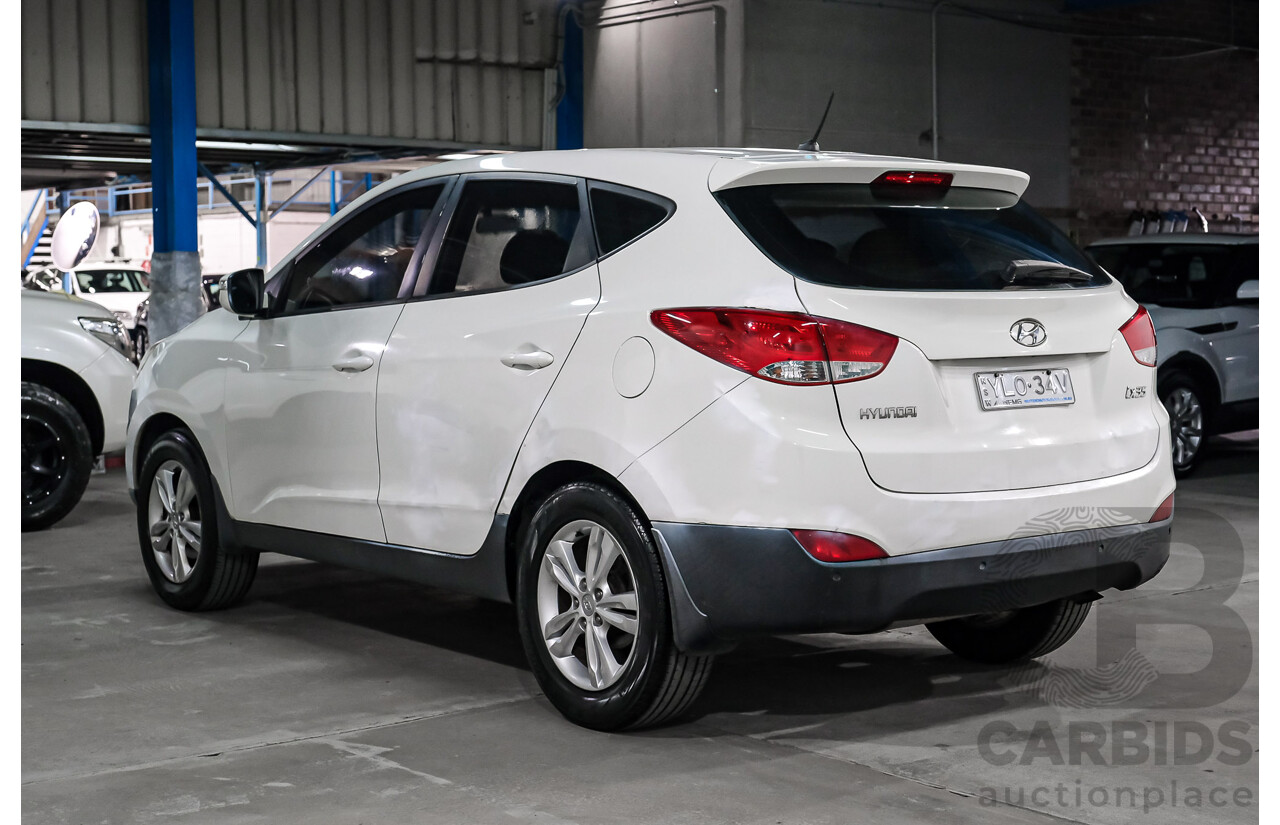 01/2012 Hyundai IX35 Active LM MY11 4d Wagon White 2.0L