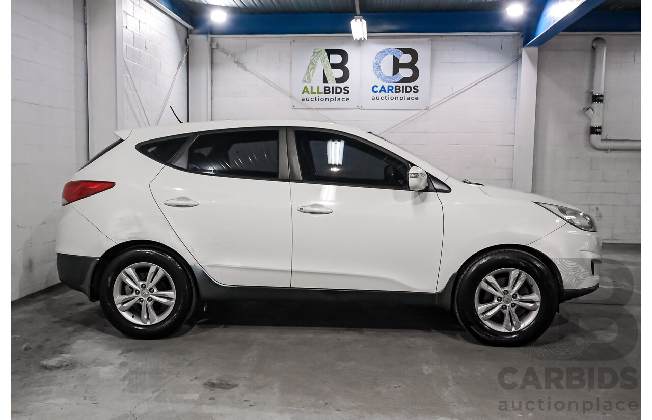 01/2012 Hyundai IX35 Active LM MY11 4d Wagon White 2.0L