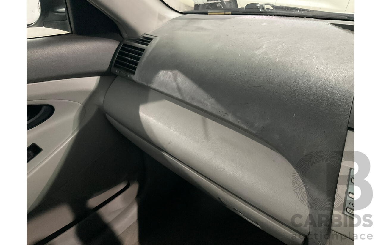 12/2006 Toyota Camry Altise ACV40R 4d Sedan White 2.4L