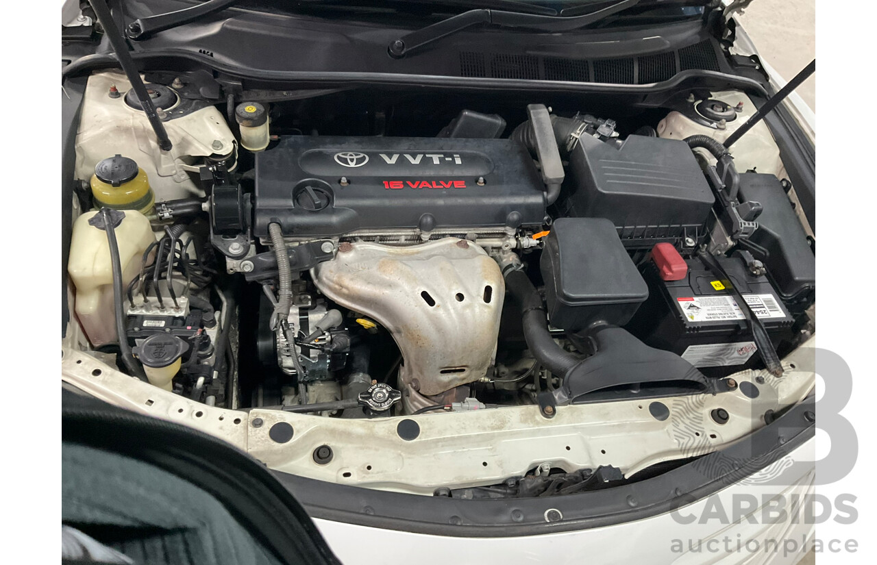 12/2006 Toyota Camry Altise ACV40R 4d Sedan White 2.4L