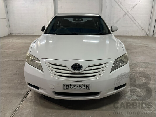 12/2006 Toyota Camry Altise ACV40R 4d Sedan White 2.4L