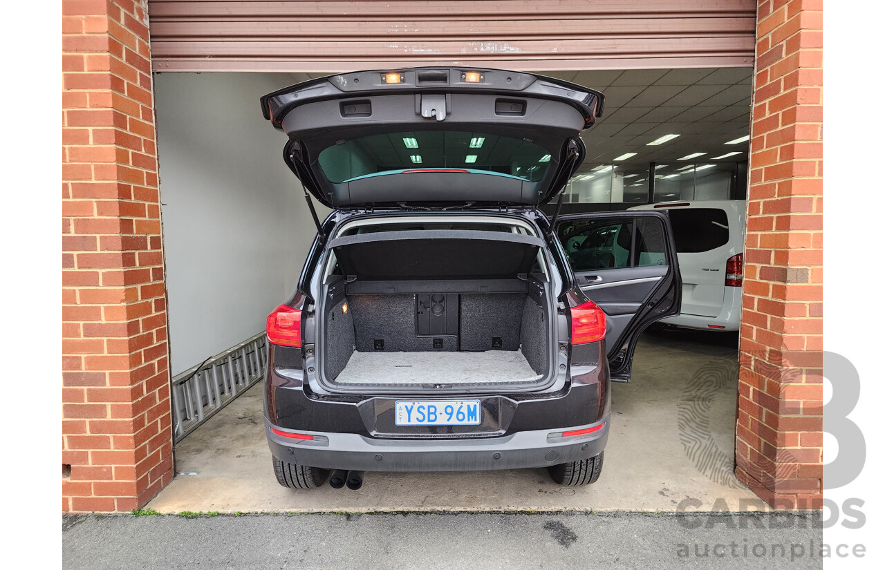 01/2013 Volkswagen Tiguan 155 TSI (4x4) 5NC MY13 4d Wagon Black 2.0L
