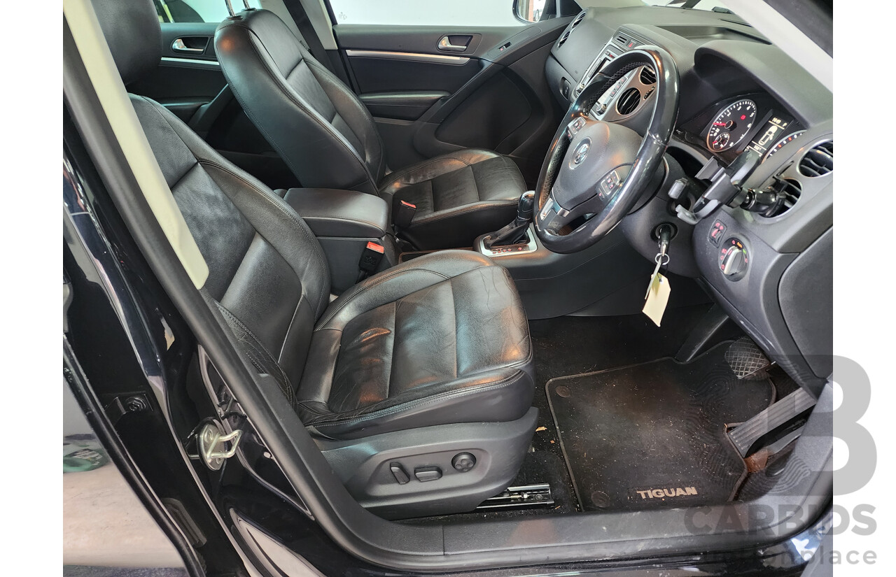 01/2013 Volkswagen Tiguan 155 TSI (4x4) 5NC MY13 4d Wagon Black 2.0L