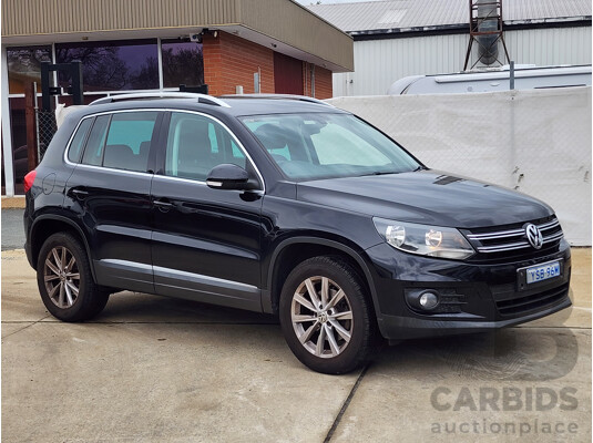 01/2013 Volkswagen Tiguan 155 TSI (4x4) 5NC MY13 4d Wagon Black 2.0L
