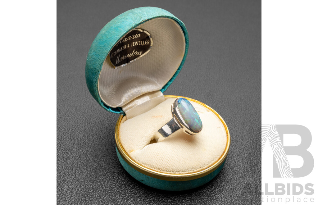 925 Sterling Silver & Lightning Ridge Opal Ring - Size R.5