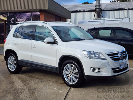 05/2010 Volkswagen Tiguan 147 TSI 5NC MY10 4d Wagon White 2.0L
