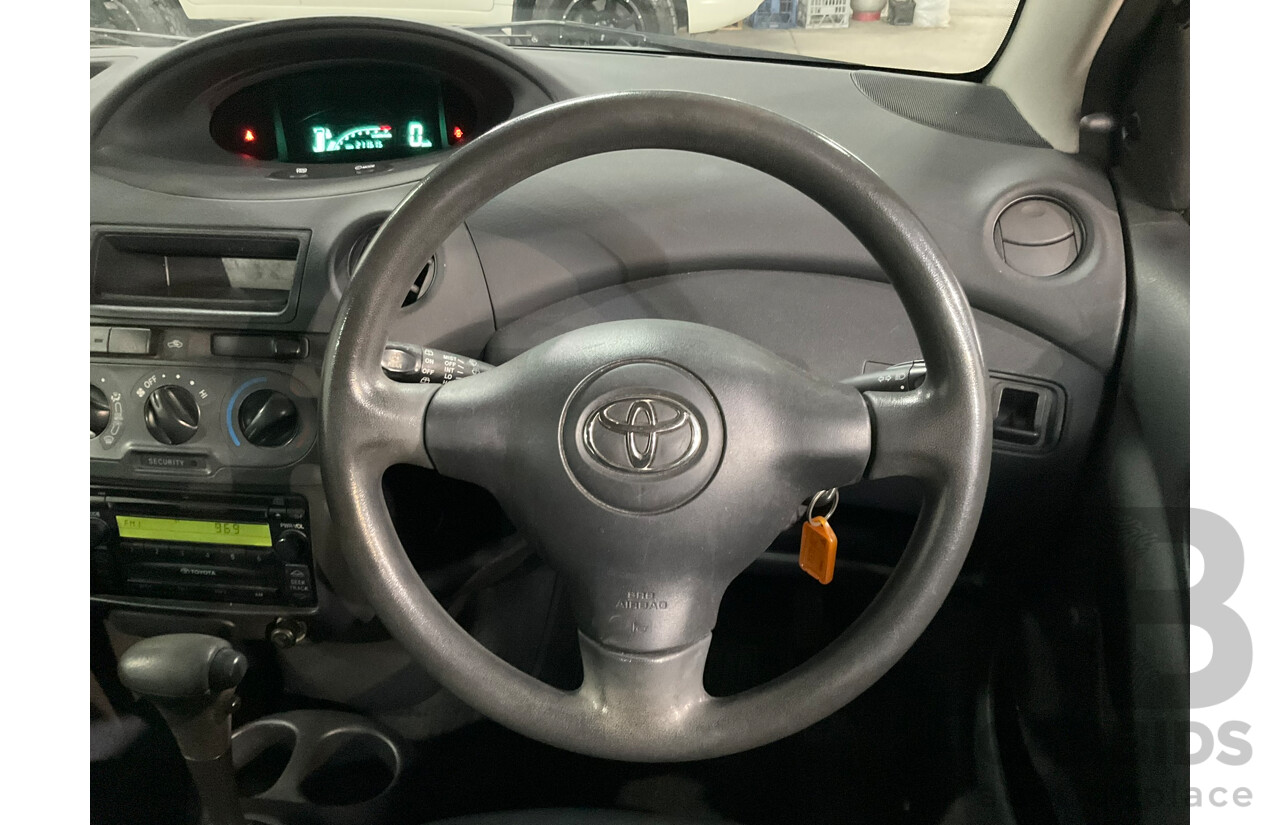 03/2004 Toyota Echo NCP10R 3D Hatchback Silver 1.3L