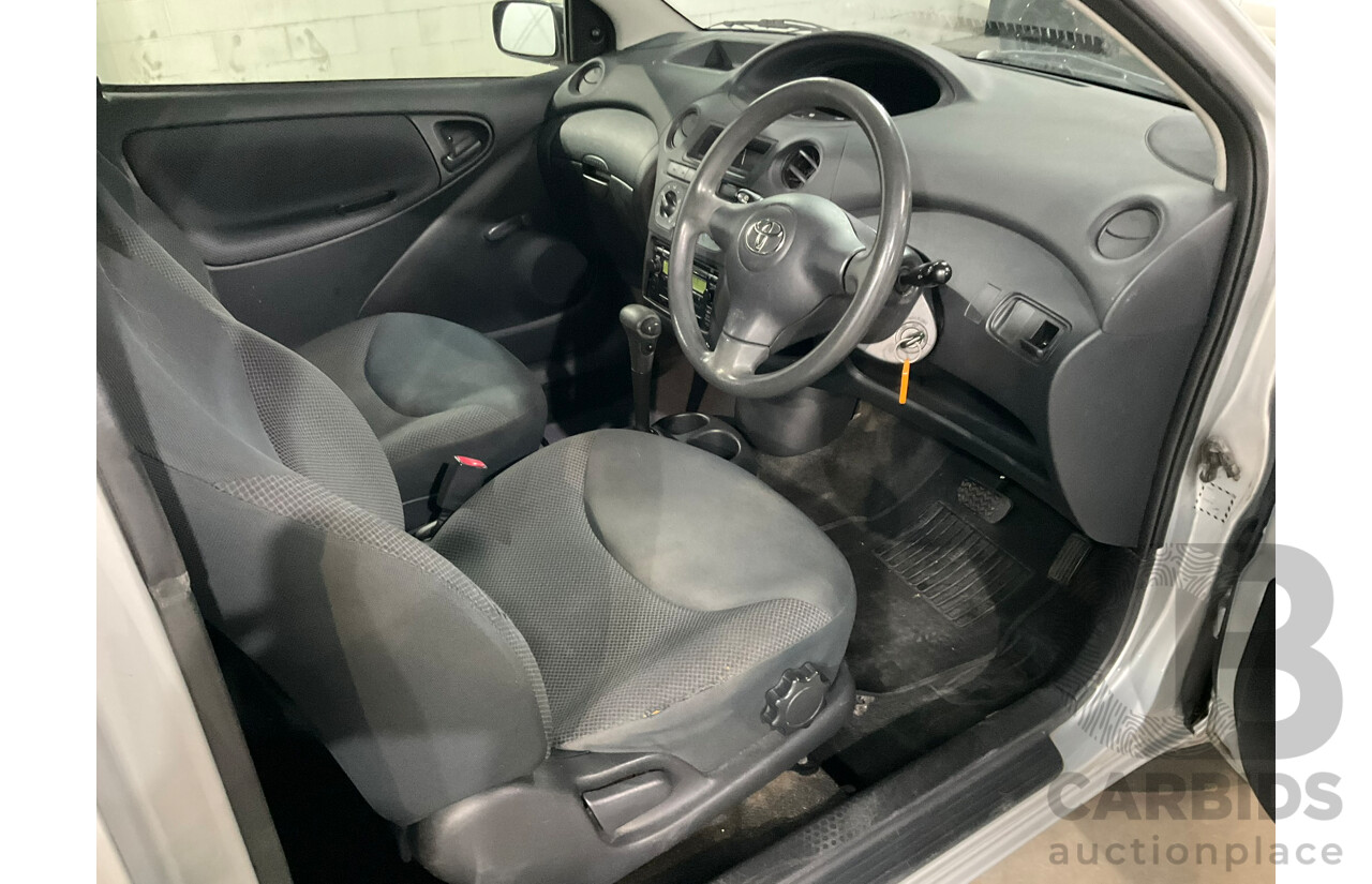 03/2004 Toyota Echo NCP10R 3D Hatchback Silver 1.3L