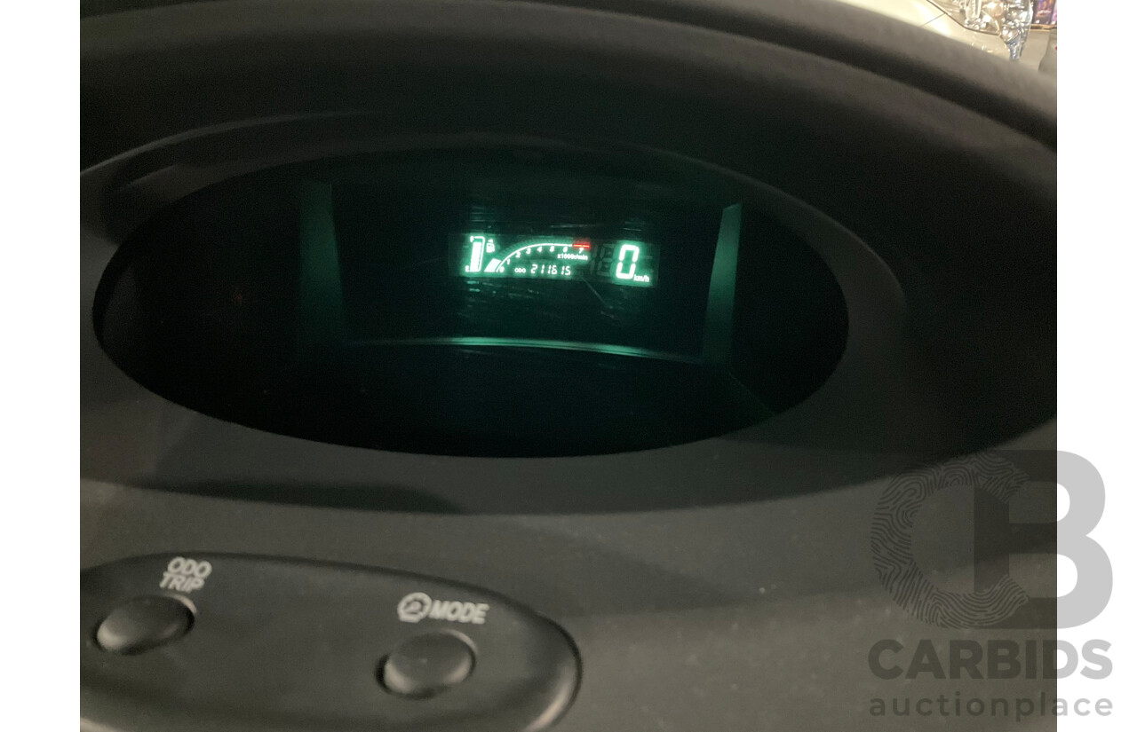 03/2004 Toyota Echo NCP10R 3D Hatchback Silver 1.3L