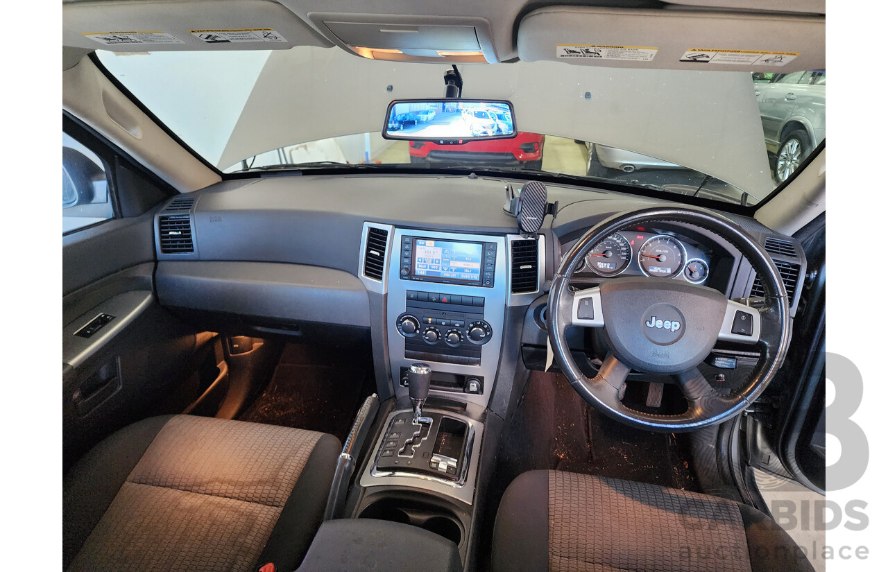 01/2009 Jeep Grand Cherokee Laredo (4x4) WH MY08 4d Wagon Grey 3.0L