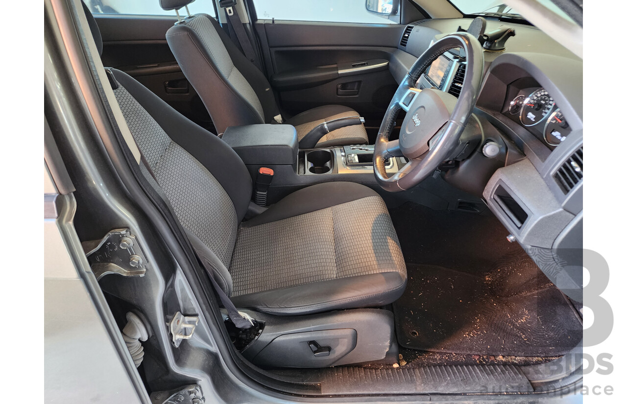 01/2009 Jeep Grand Cherokee Laredo (4x4) WH MY08 4d Wagon Grey 3.0L