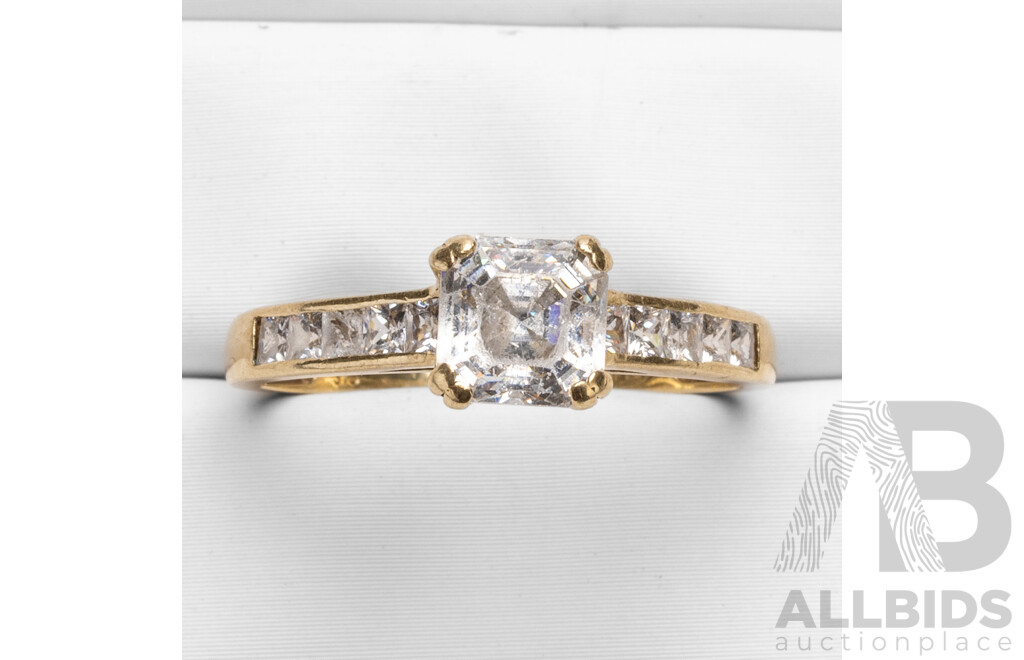 9ct Yellow Gold & Cubic Zirconia Ring - Size P.5