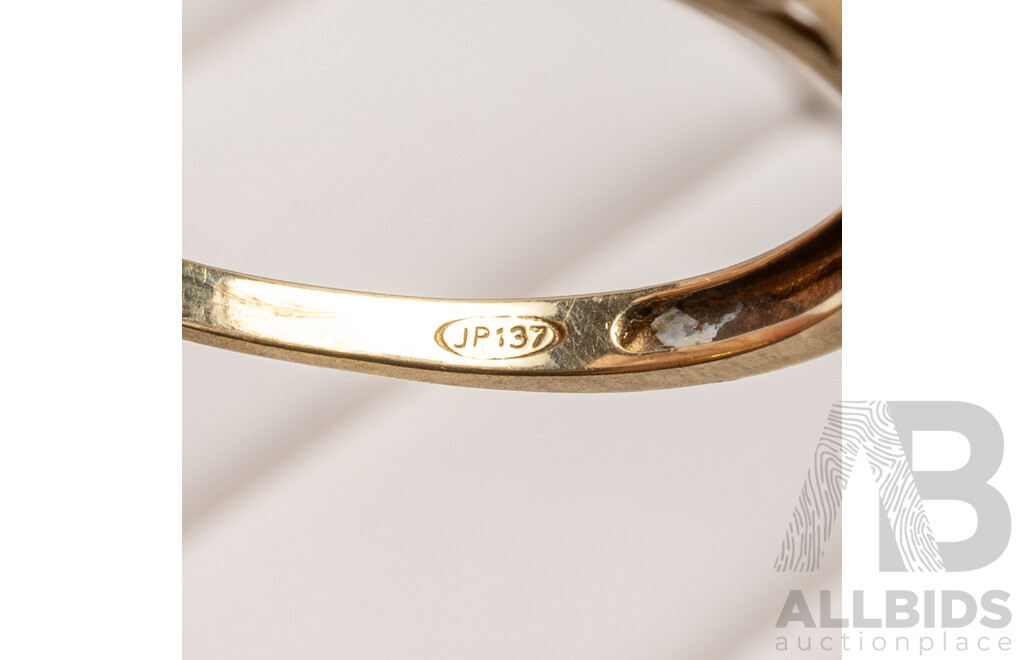 9ct Yellow Gold & Cubic Zirconia Ring - Size P.5