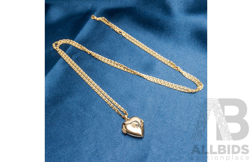 18ct Yellow Gold Gucci Link Necklace & Gold Tone Heart Locket. Length - 90cms
