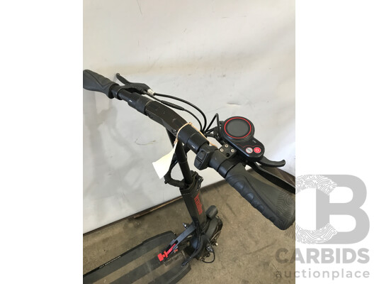 Kaabo Skywalker 10C Electric Scooter