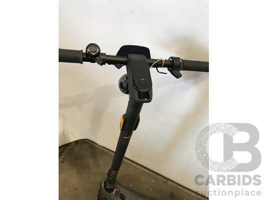 NIU KQi2 Pro Sport Electric Kick Scooter