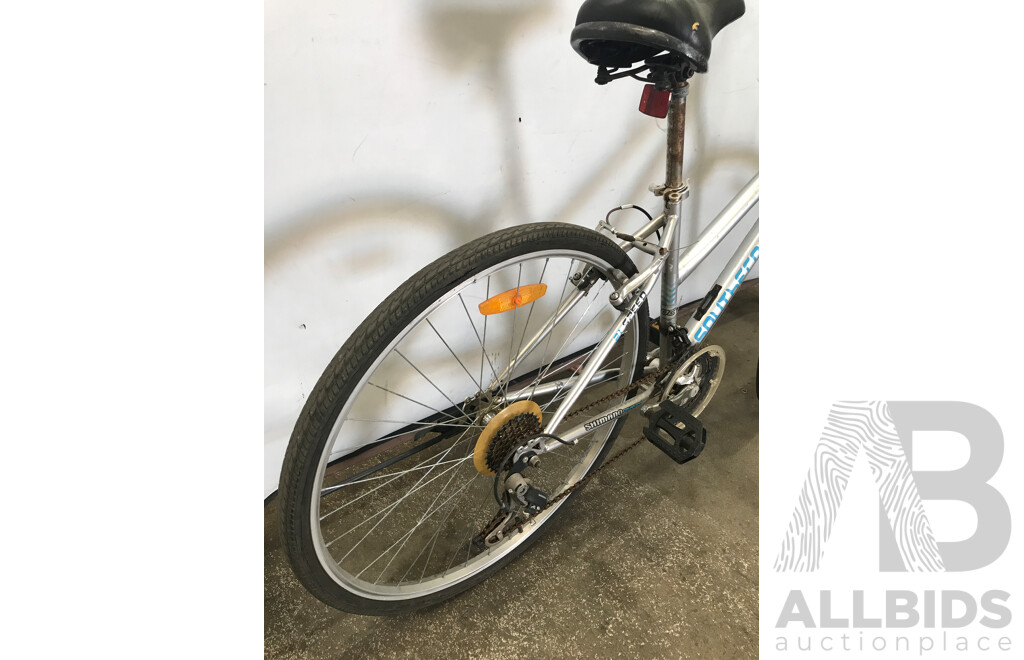 Southern Star Urban Cruiser 21 Speed Road Bike