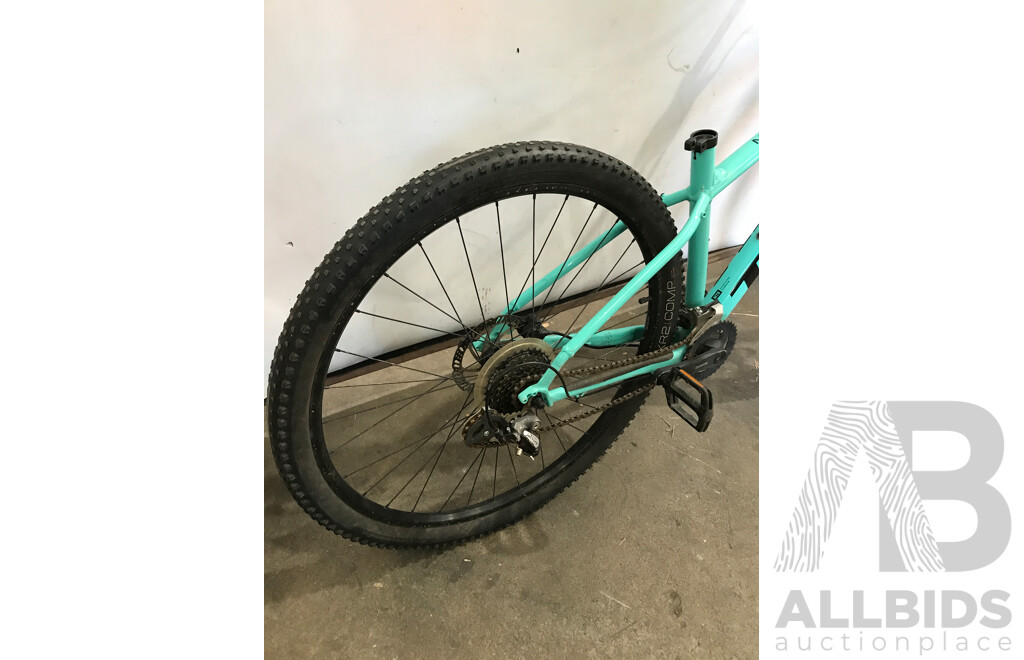 Trek Marlin 16 Speed Mountain Bike (No Saddle)