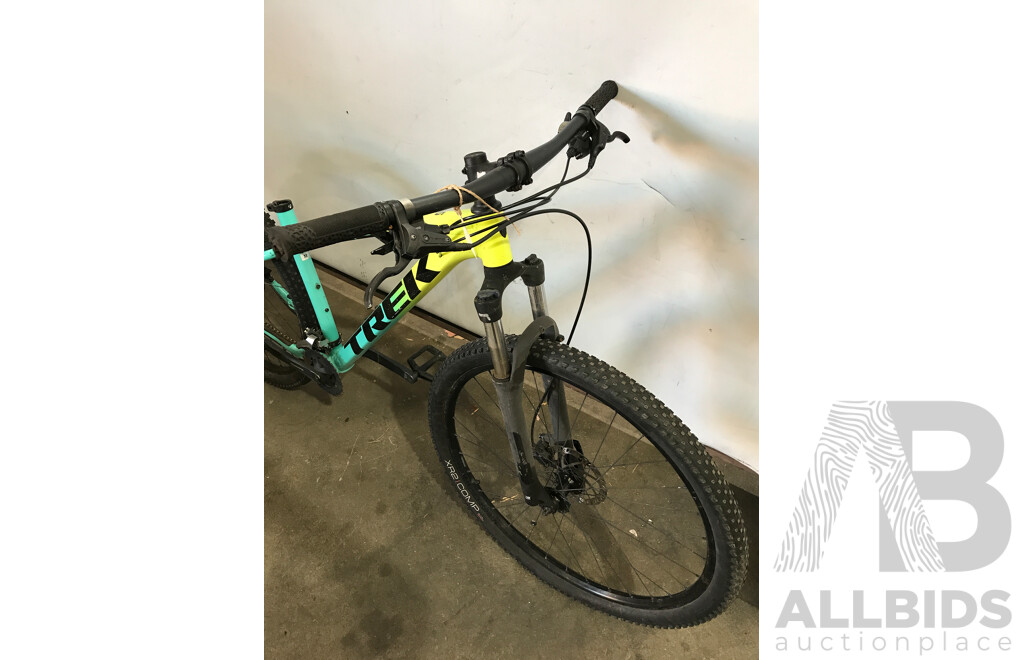 Trek Marlin 16 Speed Mountain Bike (No Saddle)