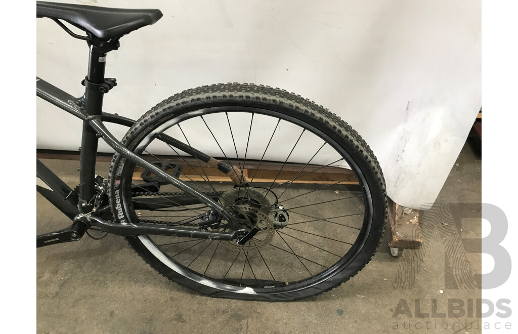 Trek Marlin 5 16 Speed Mountian Bike