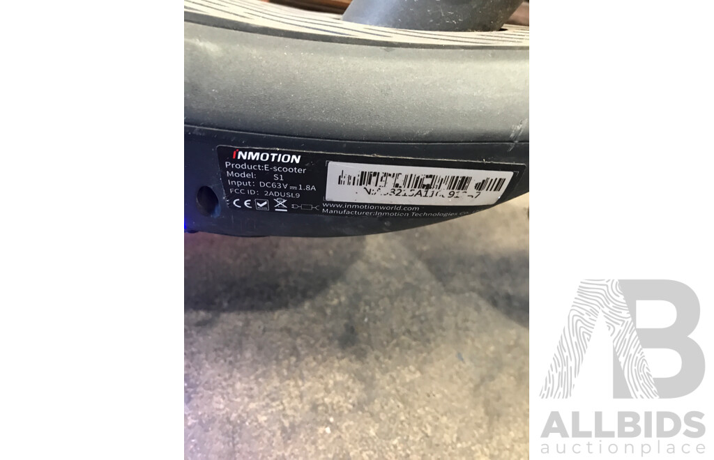 Inmotion S1 Electric Scooter